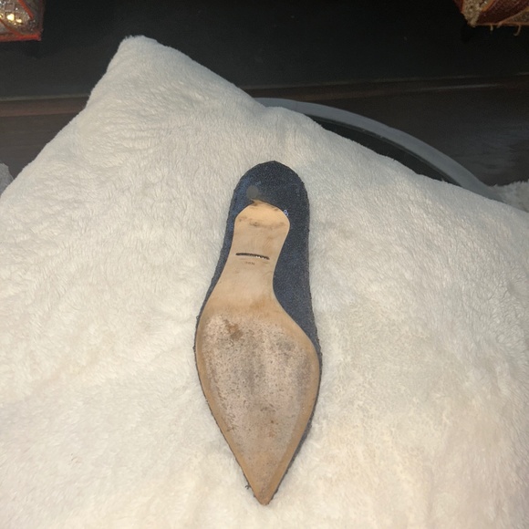 DOLCE & GABBANA BELLUCCI SEQUINED PUMPS WITH BROOCH - Picture 4 of 4